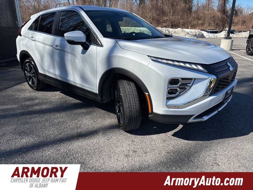 Thumbnail: 2024 Mitsubishi Eclipse Cross - 3