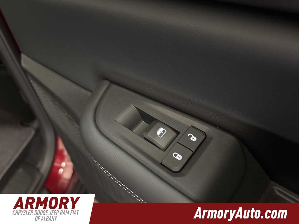 Thumbnail: 2025 Jeep Grand Cherokee L - 31