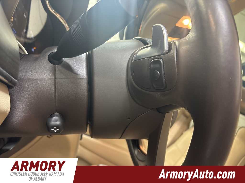 Thumbnail: 2016 Jeep Grand Cherokee - 12