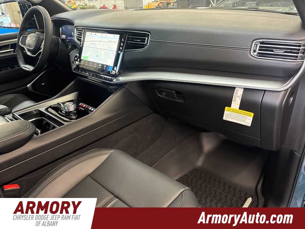 Thumbnail: 2026 Jeep Grand Wagoneer - 47