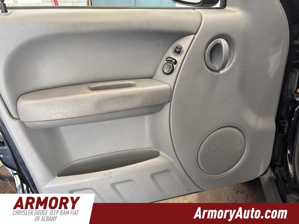 Thumbnail: 2006 Jeep Liberty - 7