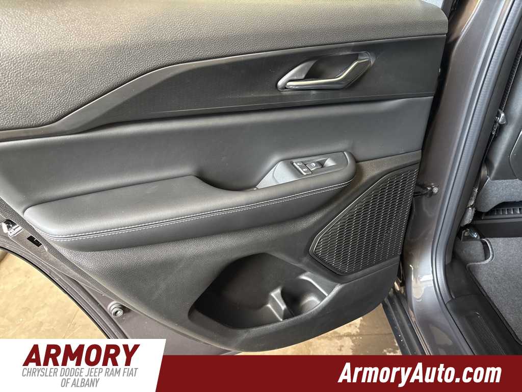 Thumbnail: 2025 Jeep Grand Cherokee - 22