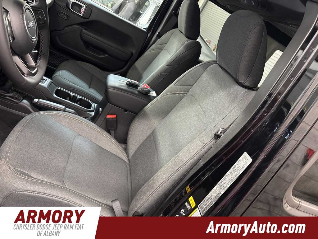 Thumbnail: 2025 Jeep Wrangler - 22