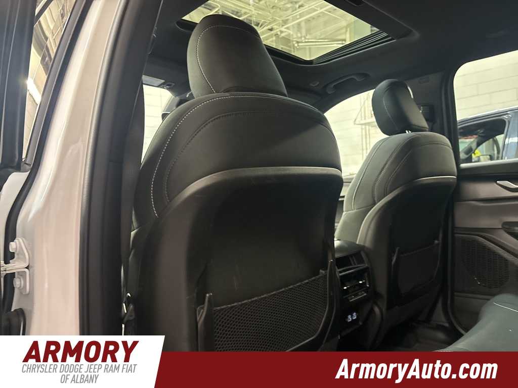 Thumbnail: 2025 Jeep Grand Cherokee - 26