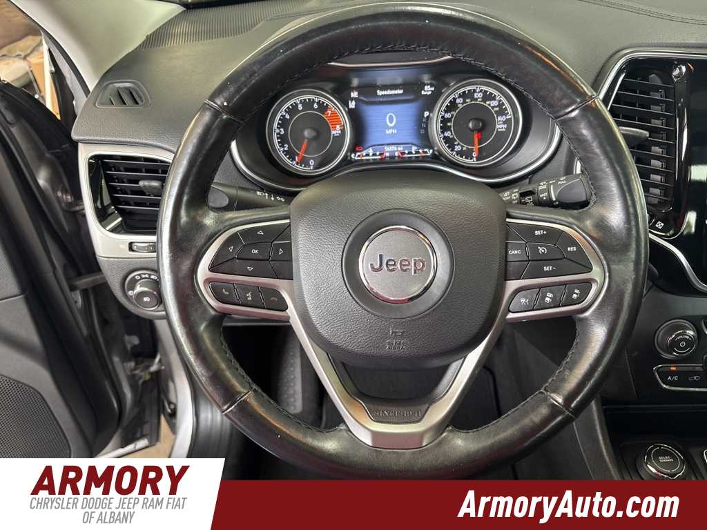 Thumbnail: 2019 Jeep Cherokee - 13