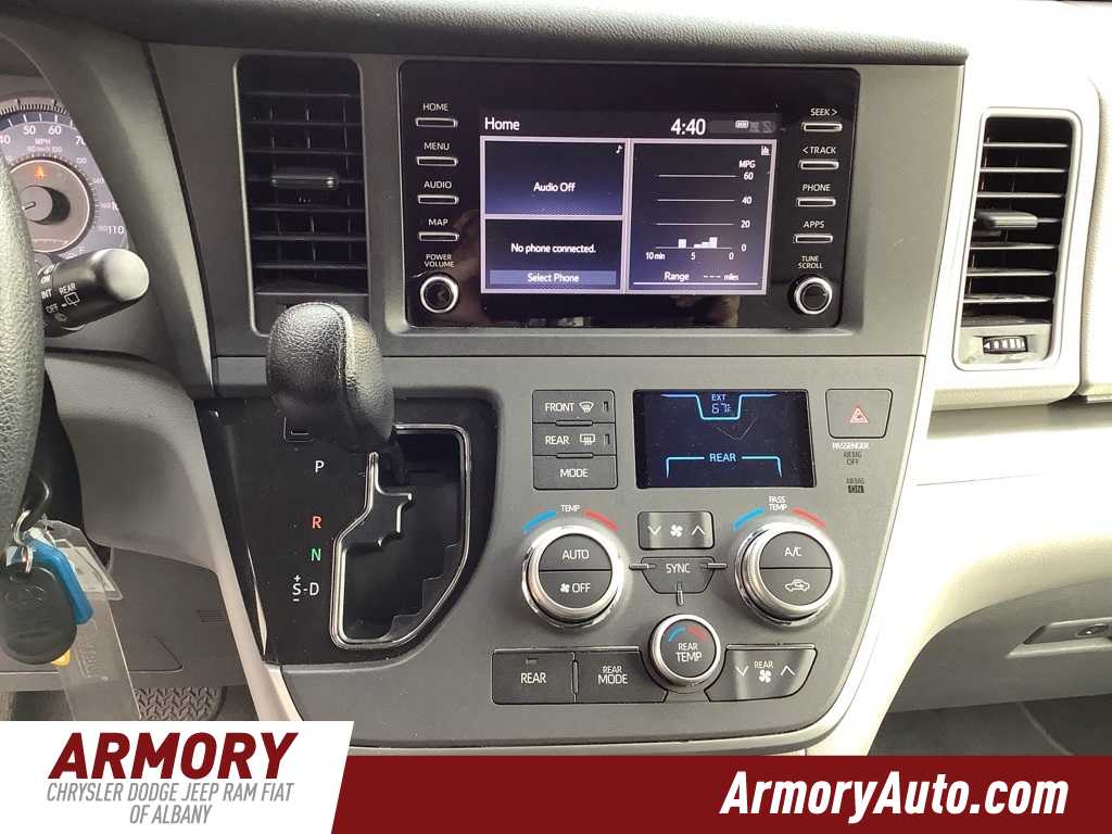 Thumbnail: 2020 Toyota Sienna - 16
