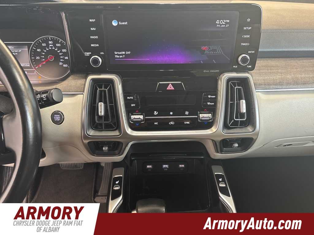 Thumbnail: 2022 Kia Sorento - 17