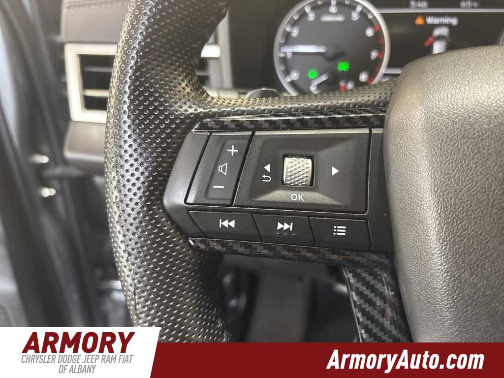 Thumbnail: 2022 Mitsubishi Outlander - 15