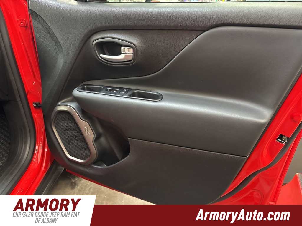 Thumbnail: 2023 Jeep Renegade - 33