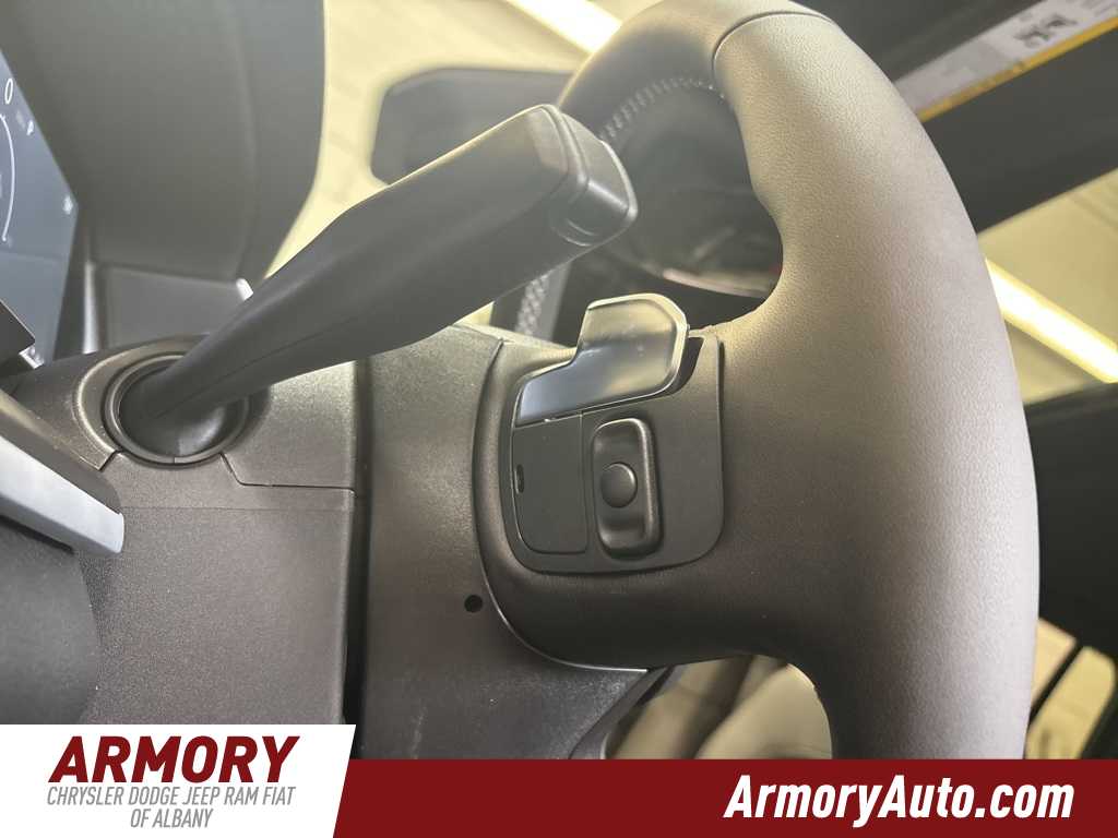 Thumbnail: 2025 Jeep Grand Cherokee - 11