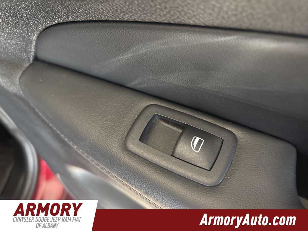 Thumbnail: 2021 Jeep Grand Cherokee - 32