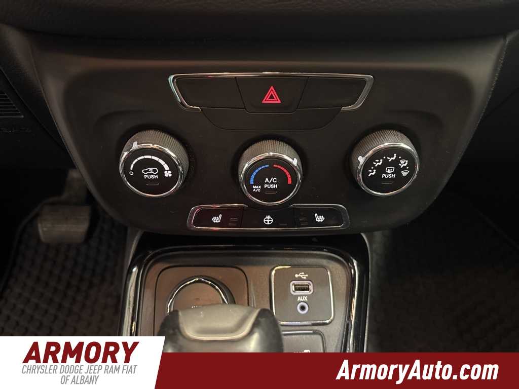 Thumbnail: 2018 Jeep Compass - 18