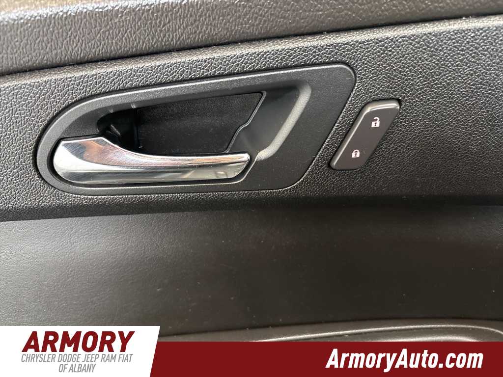 Thumbnail: 2012 GMC Acadia - 9