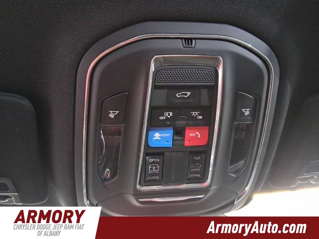 Thumbnail: 2025 Jeep Grand Cherokee - 22