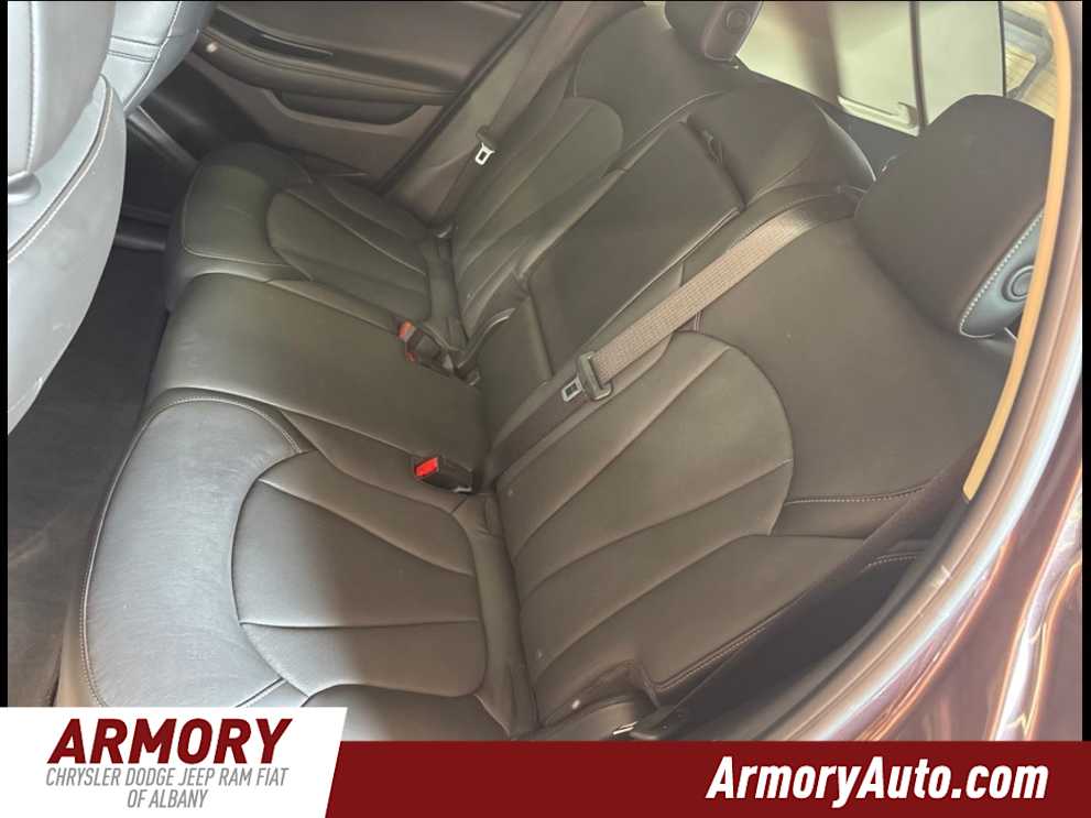 Thumbnail: 2016 Buick Envision - 32