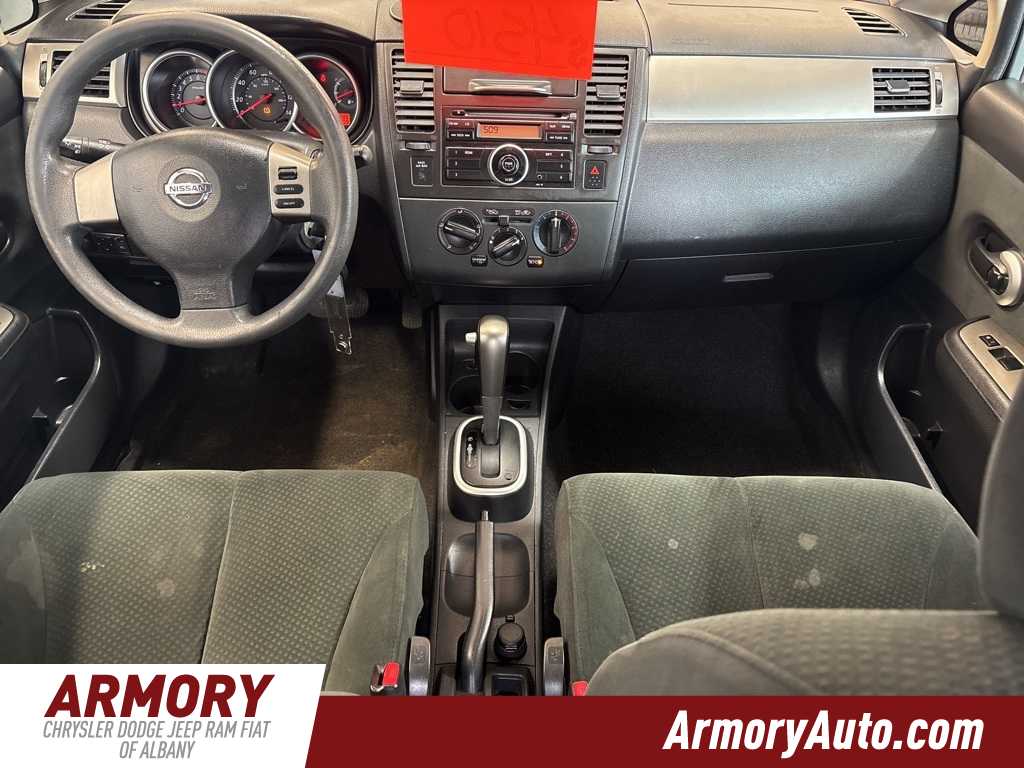 Thumbnail: 2011 Nissan Versa - 30