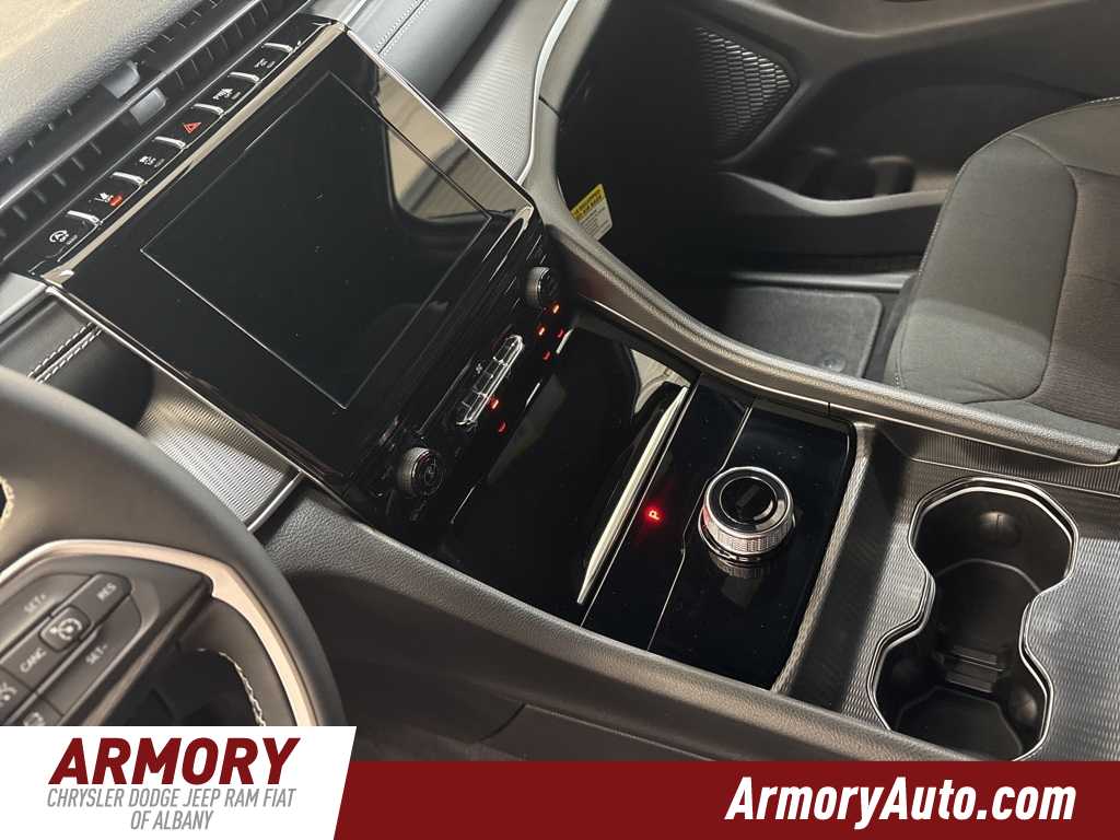 Thumbnail: 2025 Jeep Grand Cherokee - 15