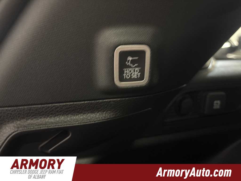 Thumbnail: 2025 Jeep Grand Cherokee - 29