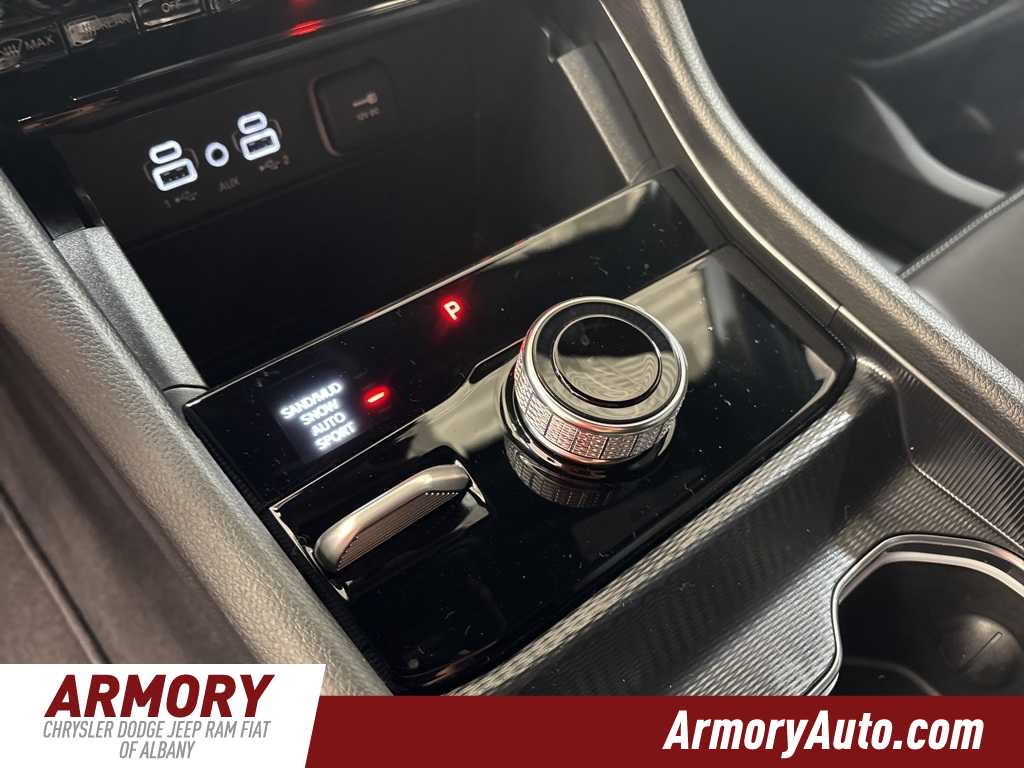 Thumbnail: 2025 Jeep Grand Cherokee - 17