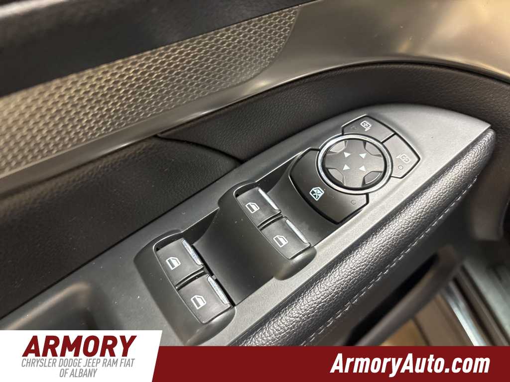 Thumbnail: 2019 Ford Explorer - 8