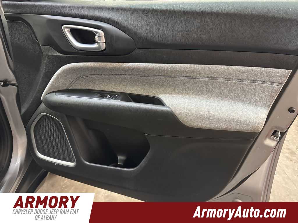 Thumbnail: 2024 Jeep Compass - 35