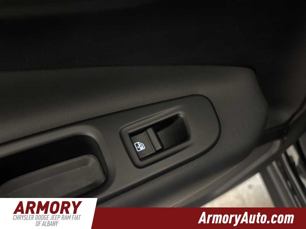 Thumbnail: 2023 Jeep Renegade - 23