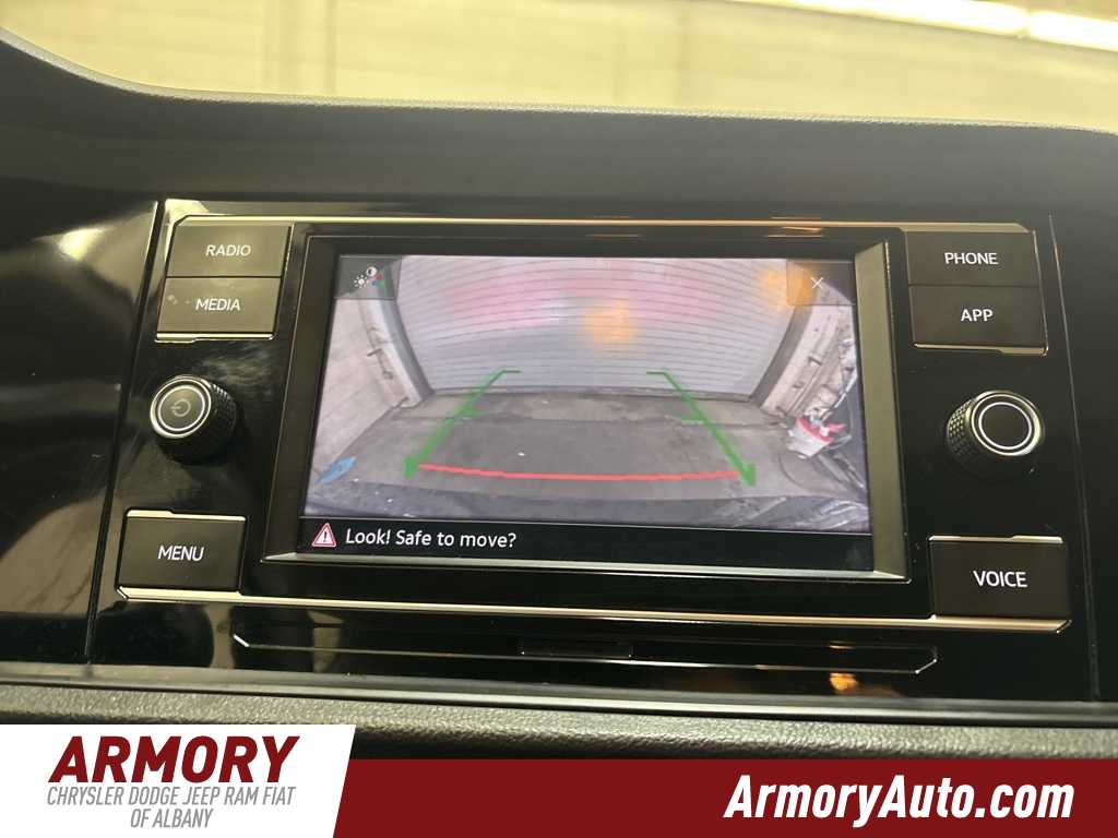 Thumbnail: 2024 Volkswagen Jetta - 15