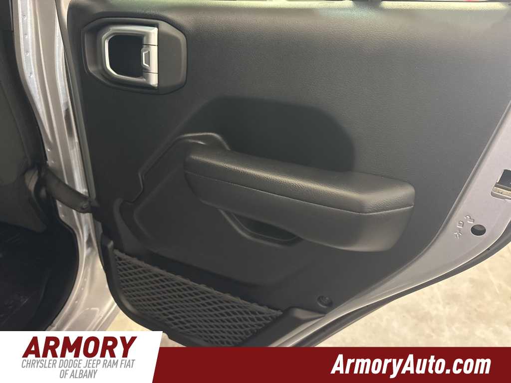 Thumbnail: 2018 Jeep Wrangler - 28