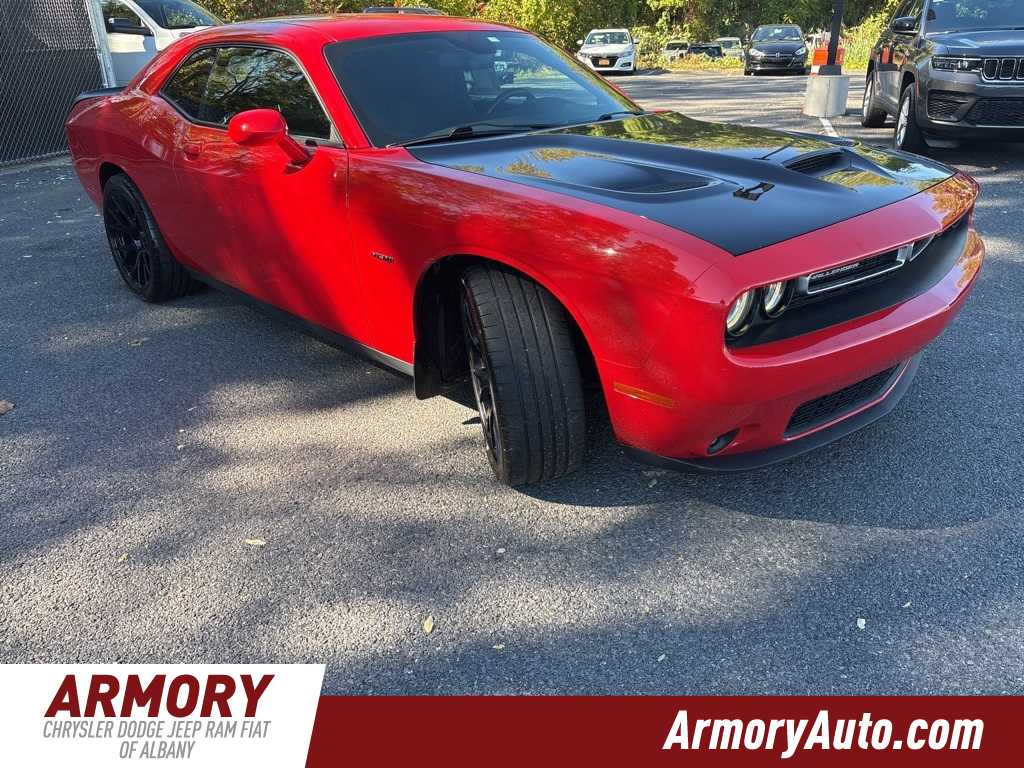 Thumbnail: 2017 Dodge Challenger - 3