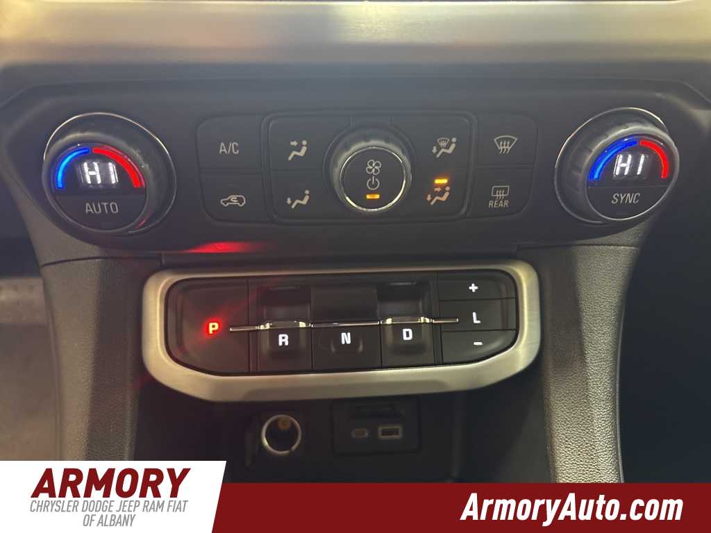 Thumbnail: 2023 GMC Acadia - 20