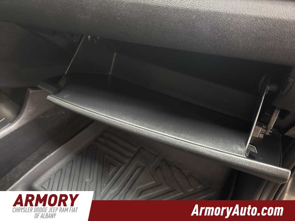 Thumbnail: 2022 Kia Niro - 40