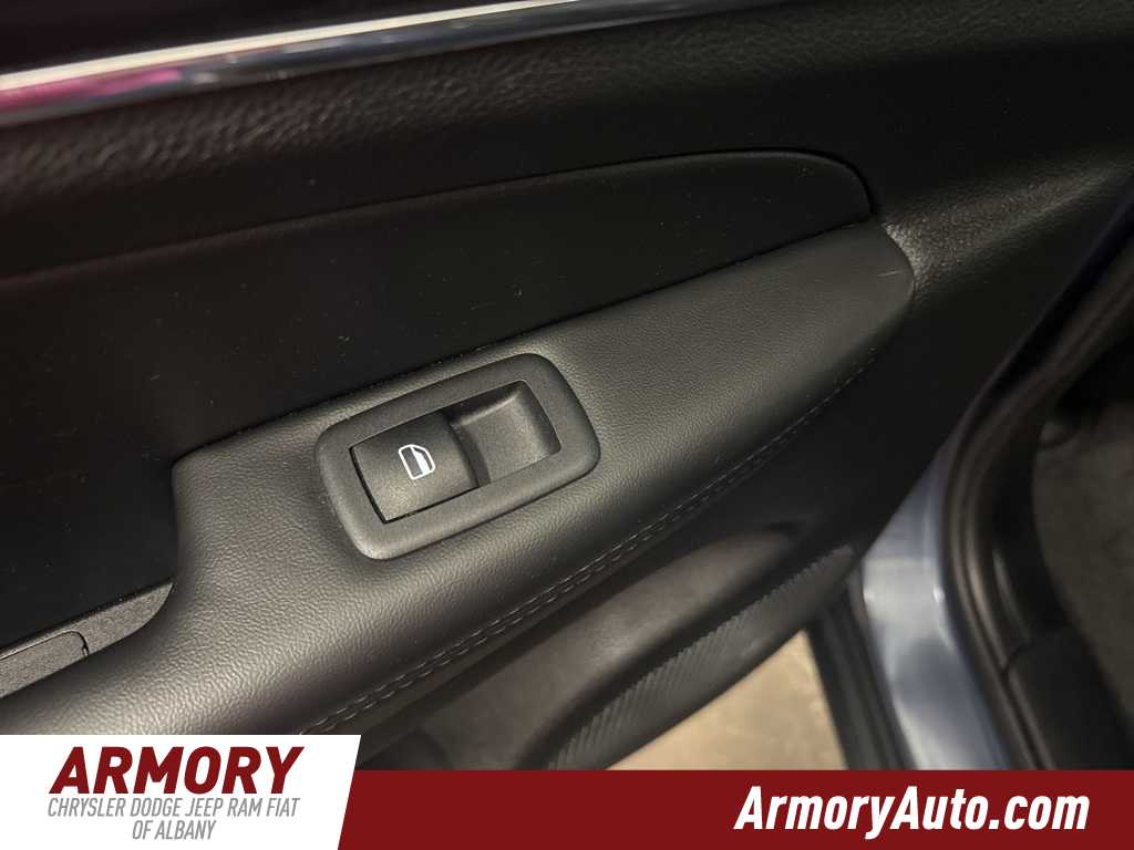 Thumbnail: 2021 Jeep Grand Cherokee - 27