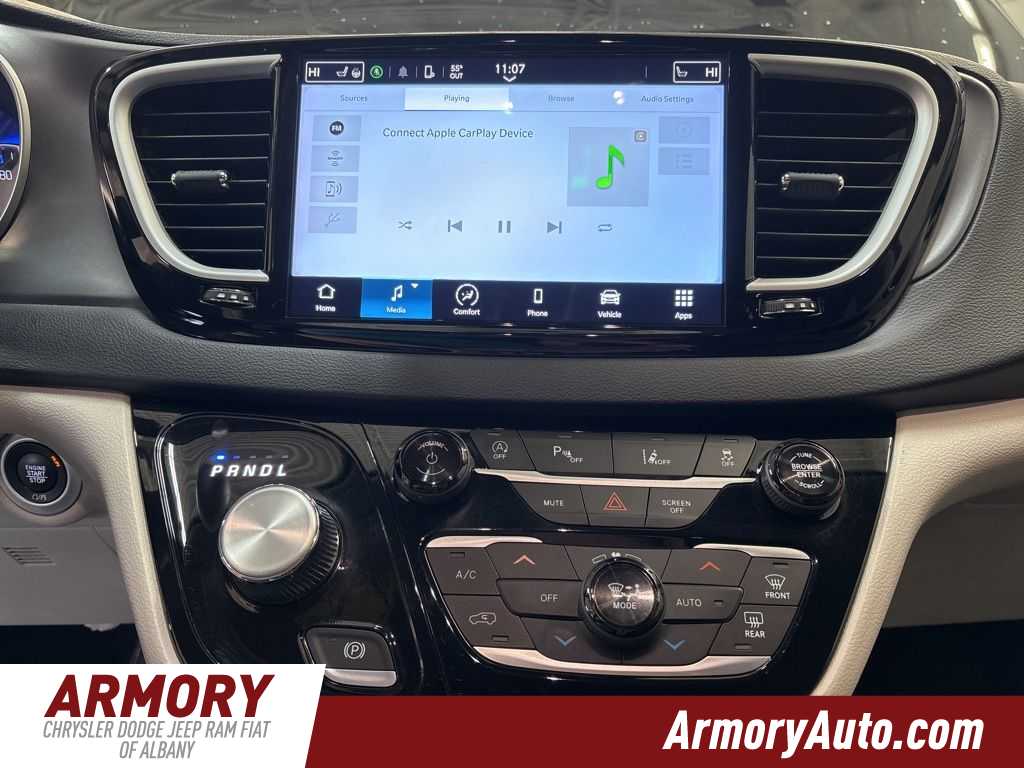 Thumbnail: 2024 Chrysler Pacifica - 19