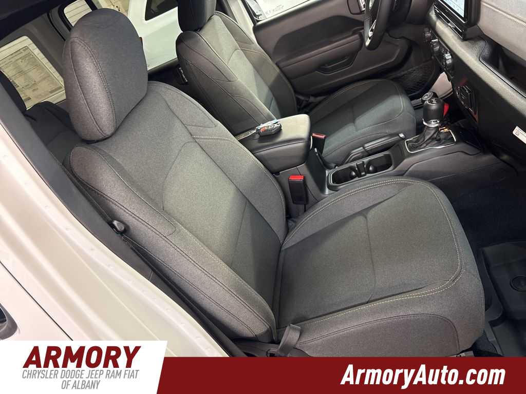 Thumbnail: 2026 Jeep Wrangler - 34