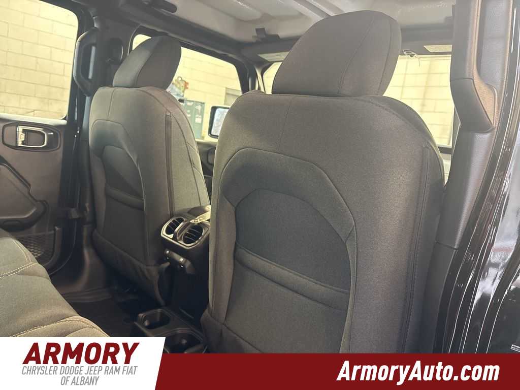 Thumbnail: 2026 Jeep Wrangler - 28