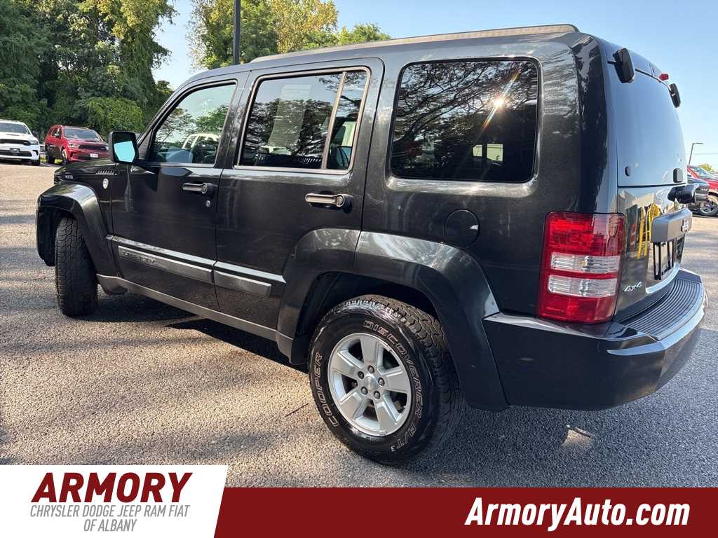 Thumbnail: 2009 Jeep Liberty - 6