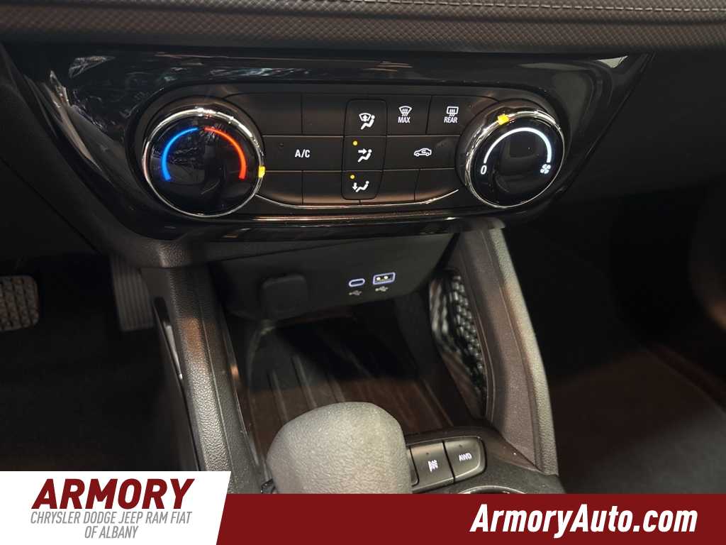 Thumbnail: 2024 Chevrolet TrailBlazer - 18