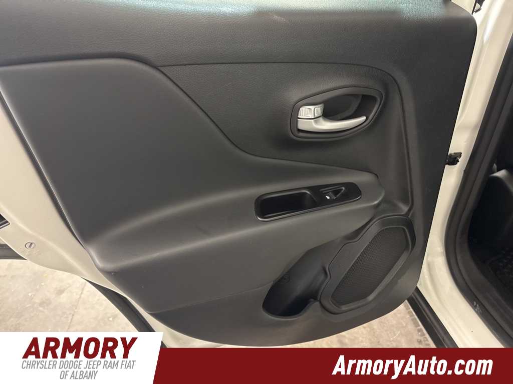 Thumbnail: 2023 Jeep Renegade - 24