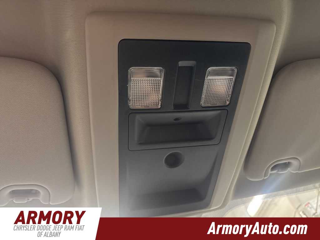 Thumbnail: 2019 RAM 1500 Classic - 22