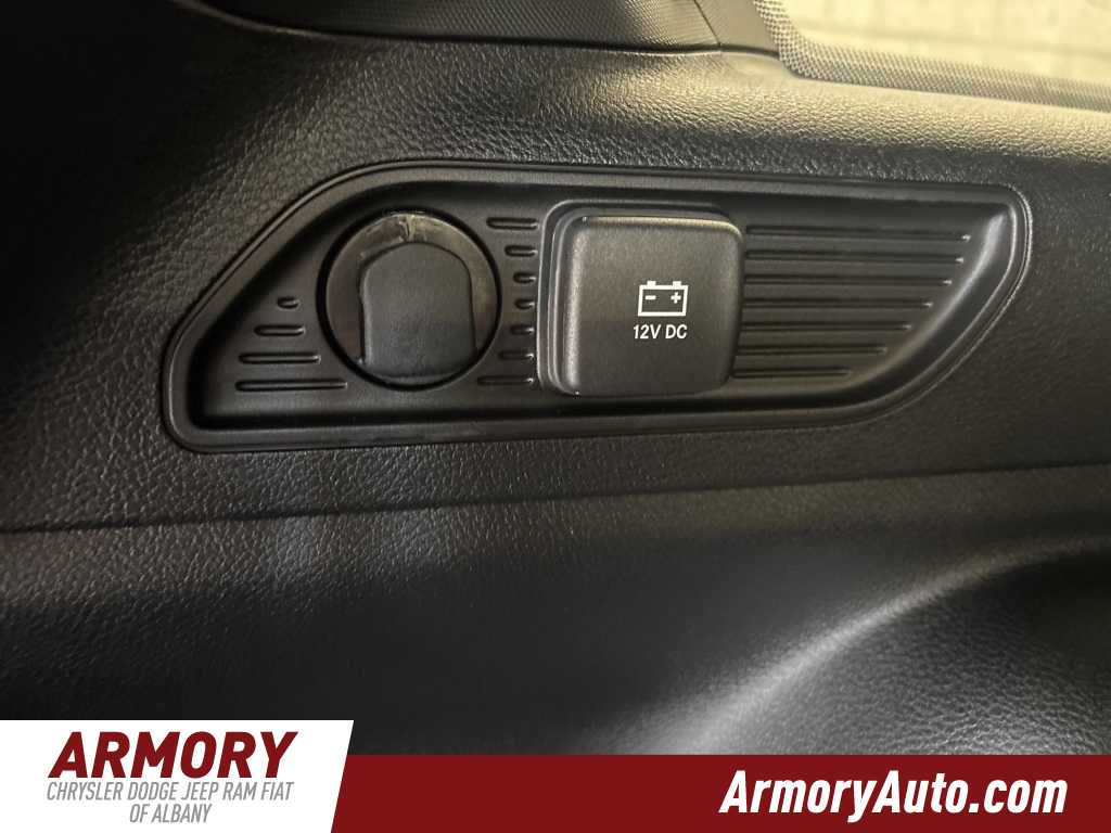 Thumbnail: 2025 Jeep Grand Cherokee - 23