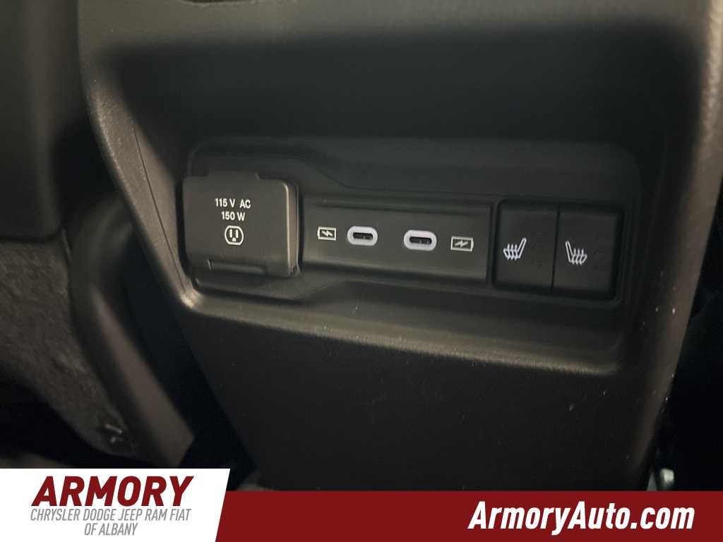 Thumbnail: 2026 Jeep Grand Cherokee - 40