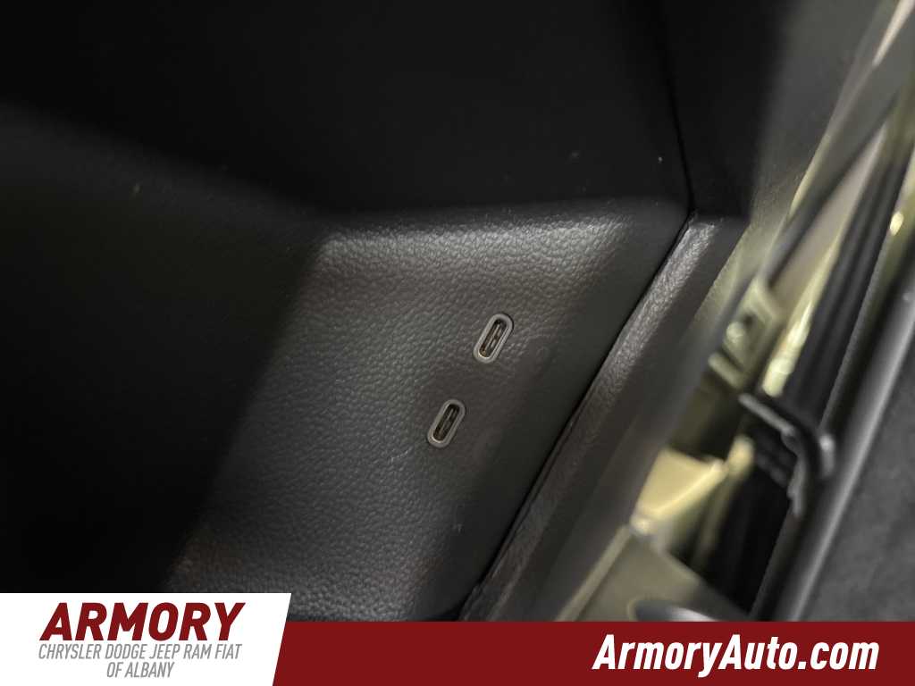 Thumbnail: 2022 Volkswagen Atlas - 33