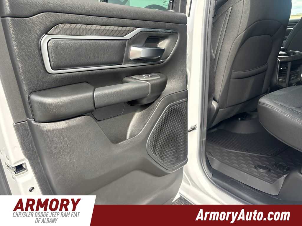 Thumbnail: 2026 RAM 1500 - 25