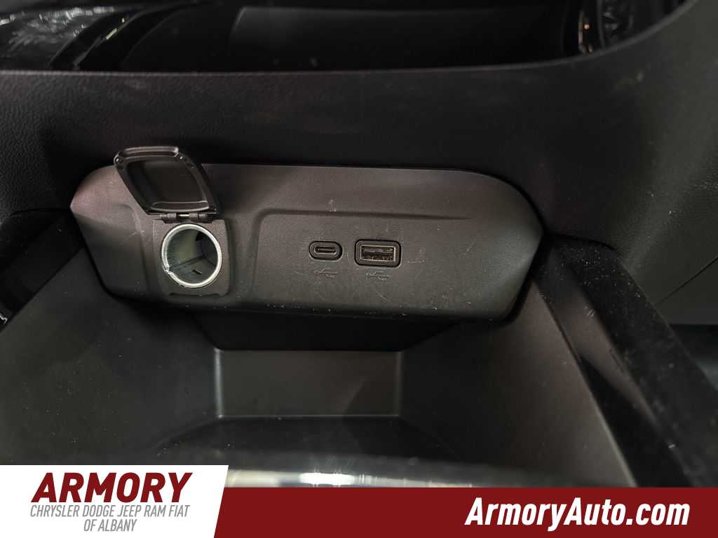 Thumbnail: 2025 Chevrolet Trax - 22