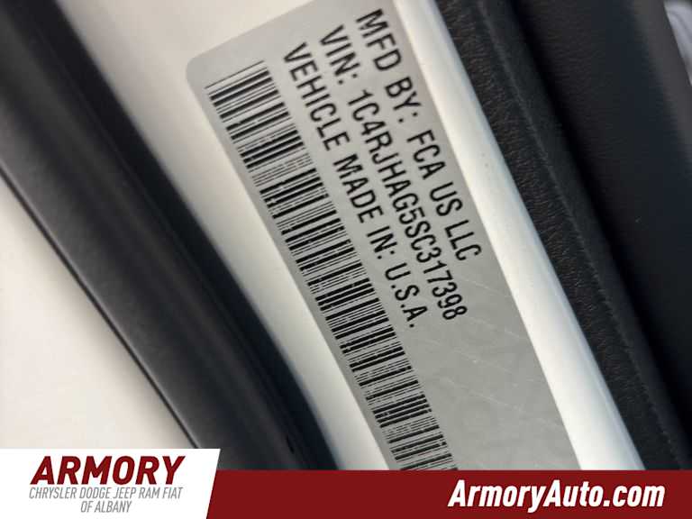 Thumbnail: 2025 Jeep Grand Cherokee - 45