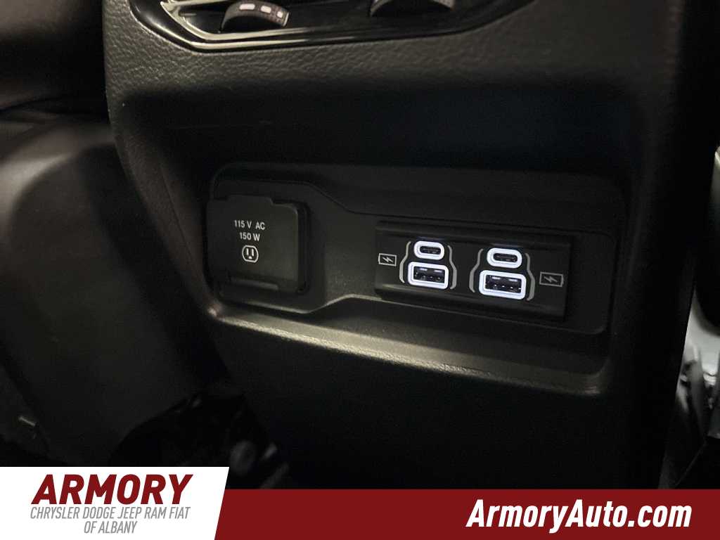 Thumbnail: 2025 Jeep Grand Cherokee - 33