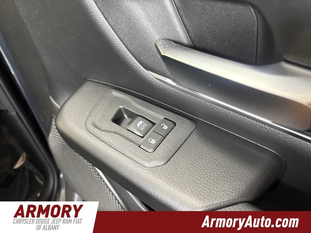 Thumbnail: 2026 RAM 1500 - 37
