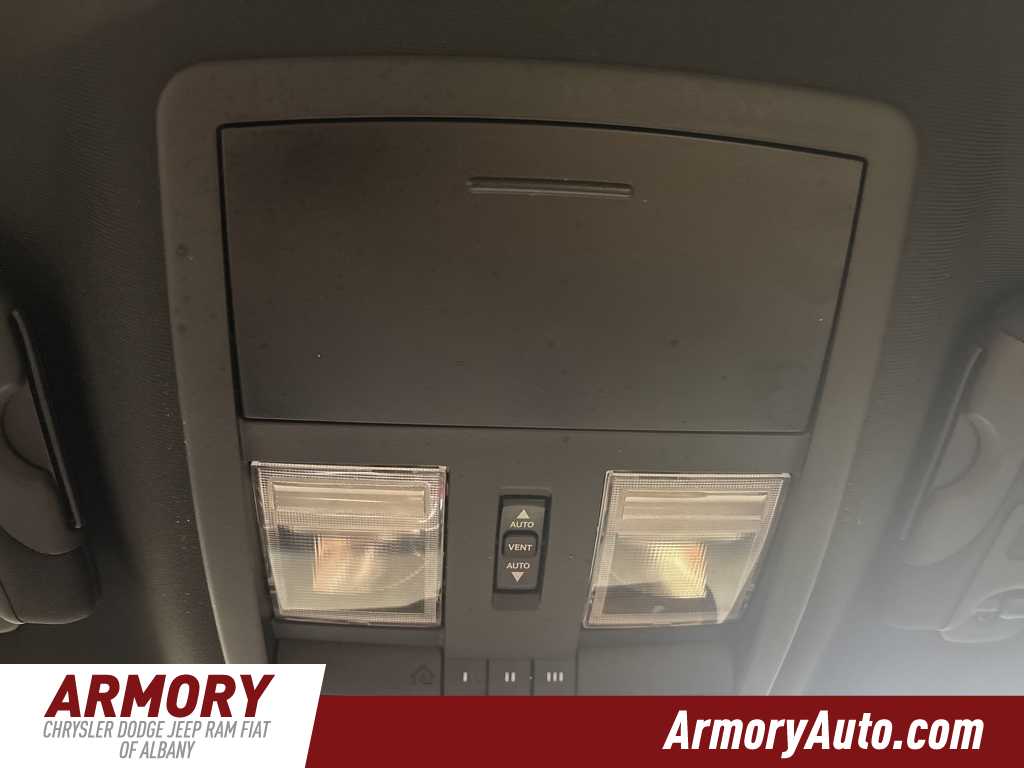 Thumbnail: 2015 Dodge Challenger - 23