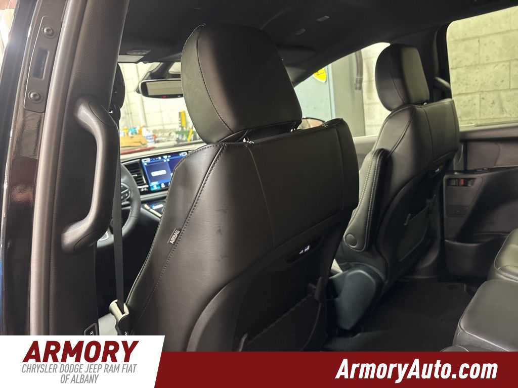 Thumbnail: 2026 Chrysler Pacifica - 27