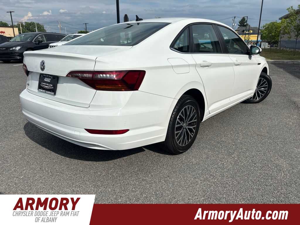 Thumbnail: 2019 Volkswagen Jetta - 4